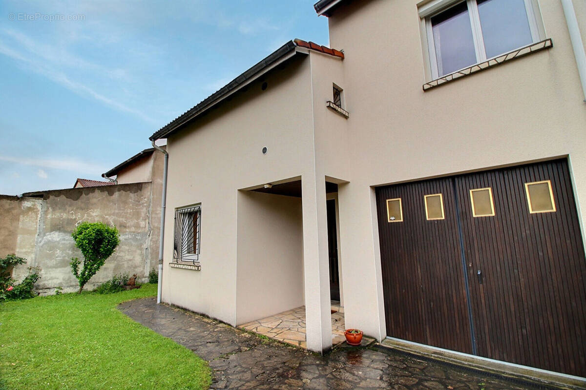 Maison à CLERMONT-FERRAND