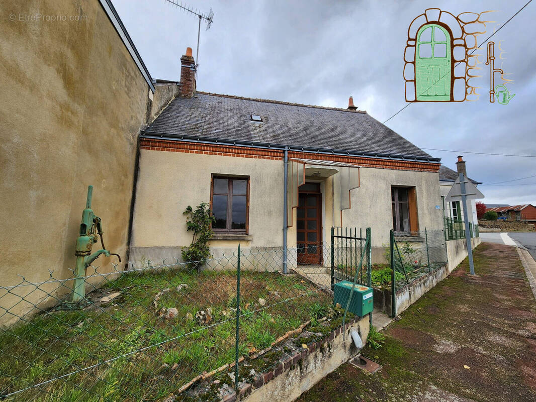 Maison à SARGE-SUR-BRAYE