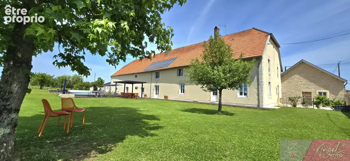 Propriété de caractère sur plus d'1 hectare de terrain - photo 4