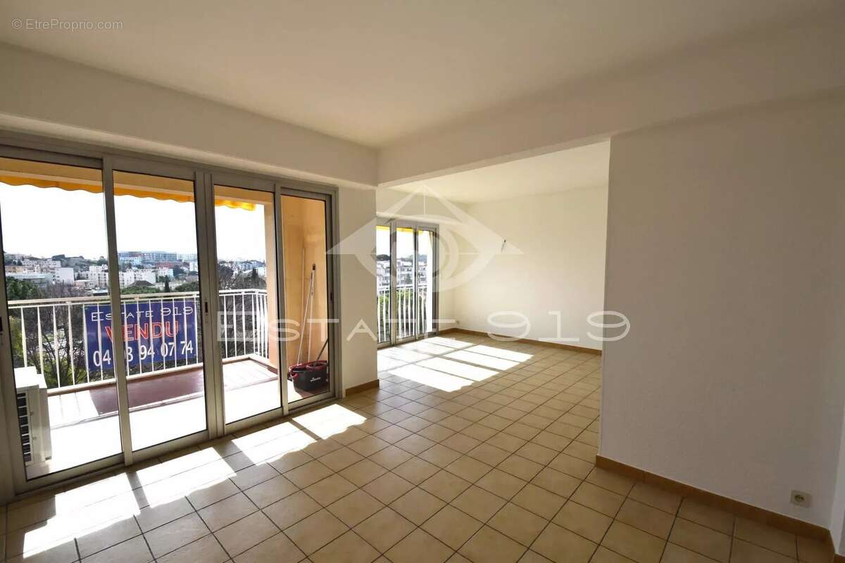 Appartement à LE CANNET