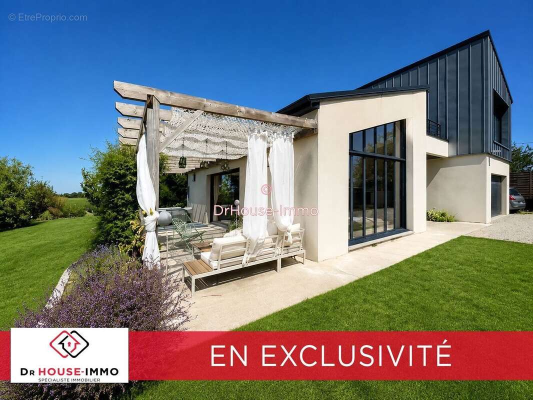Maison à SAINTE-HONORINE-DU-FAY