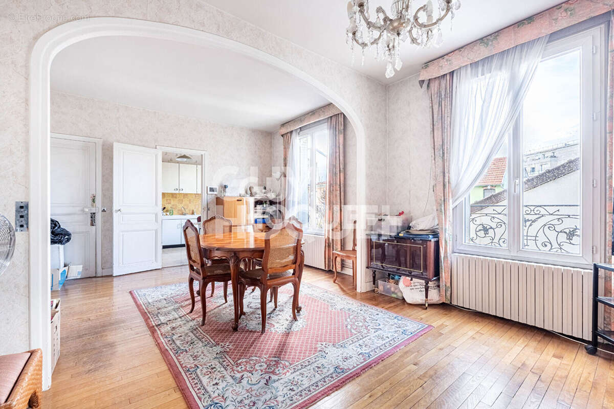 Maison à ASNIERES-SUR-SEINE