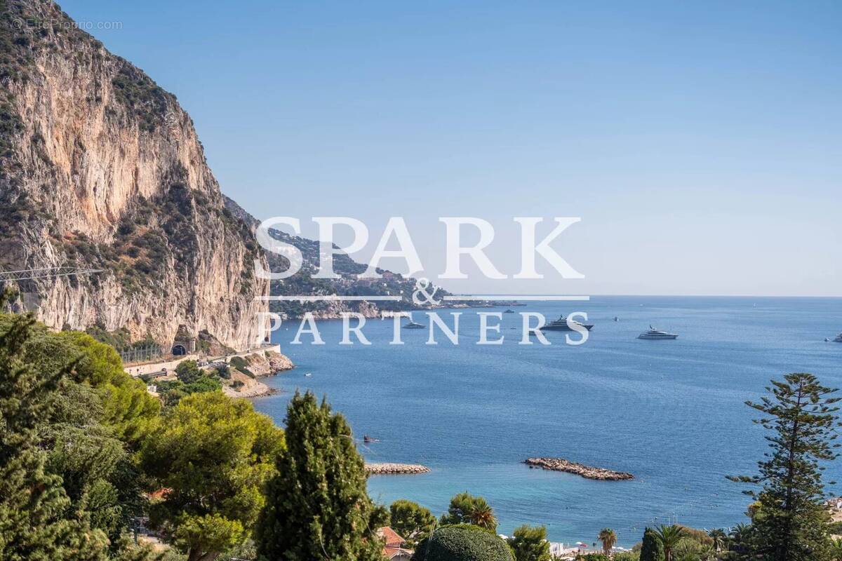 Appartement à BEAULIEU-SUR-MER