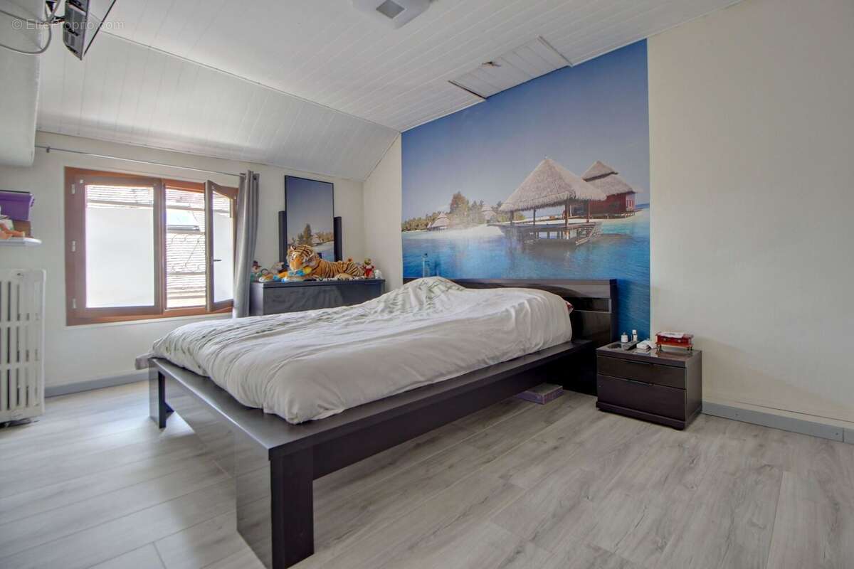 Maison à VERNEUIL-SUR-SEINE