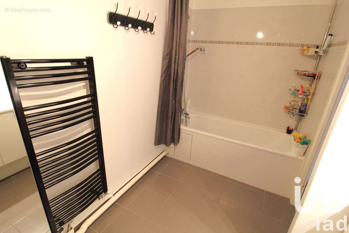 Photo 8 - Appartement à VILLENEUVE-LE-ROI