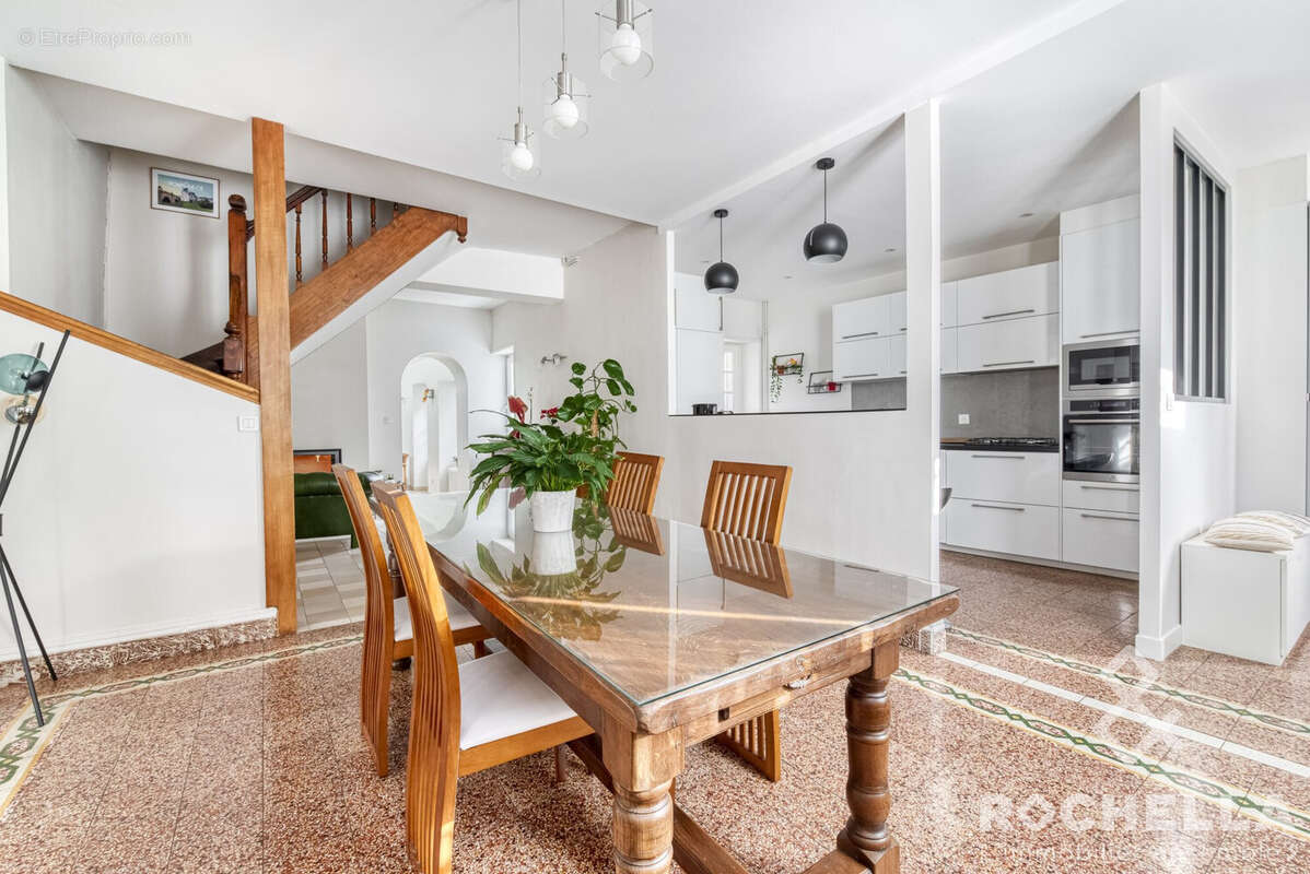 Maison à LES PONTS-DE-CE