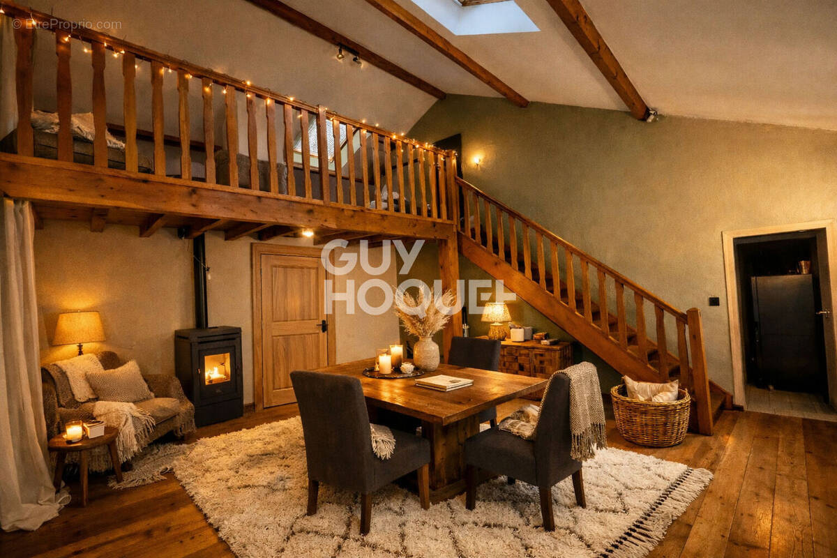 Maison à MIZERIEUX