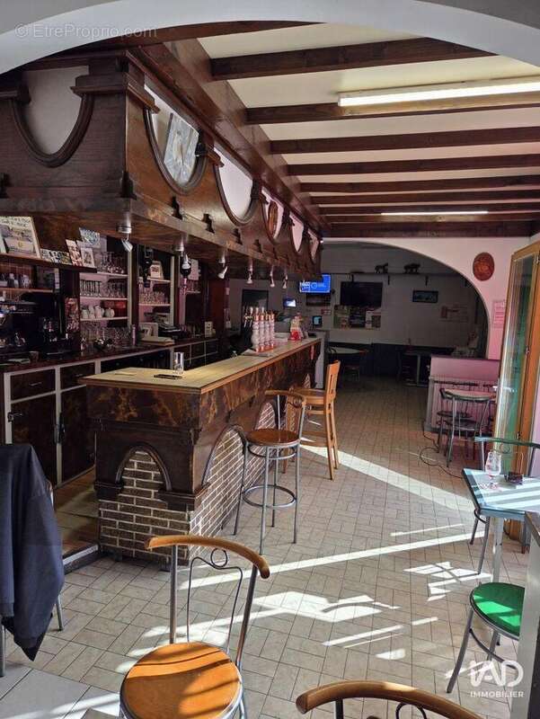 Photo 3 - Commerce à BEAUVAL