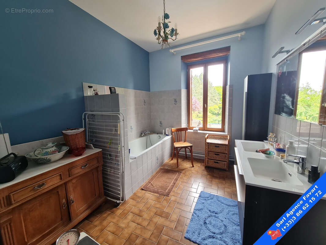 Maison à BELLECHAUME