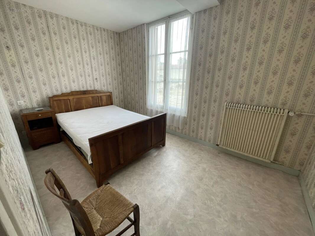 Maison de caractère à rénover – gros potentiel et grands projets ! - photo 11