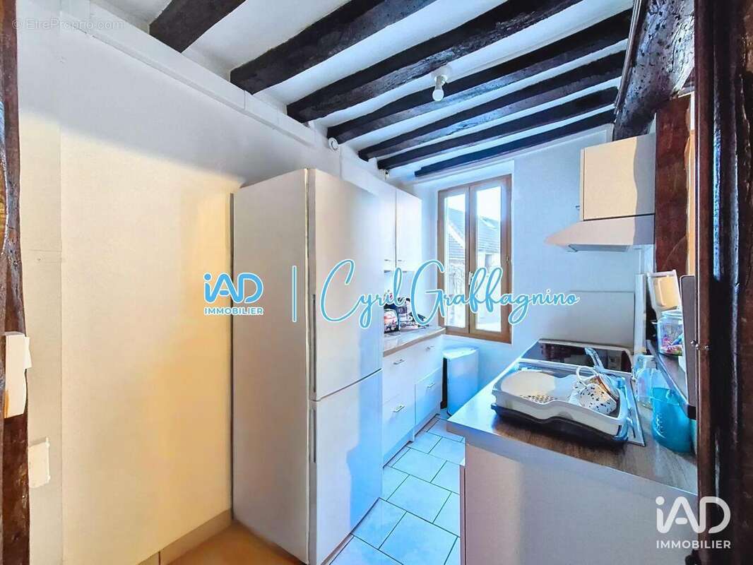 Photo 2 - Appartement à VILLENEUVE-LA-GUYARD