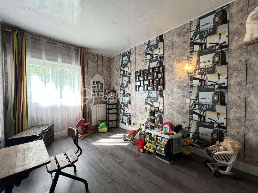 Maison à DIGES