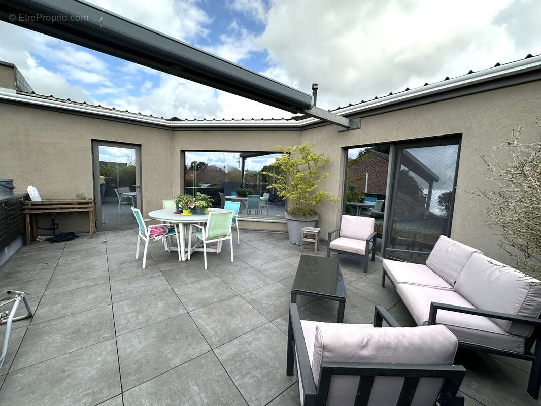 Appartement à MERIGNIES