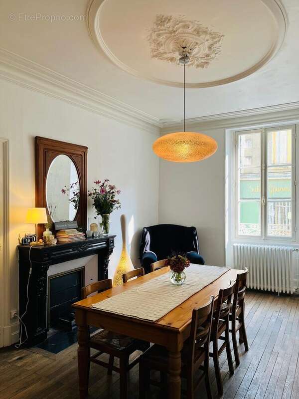 Maison à COULONGES-SUR-L&#039;AUTIZE