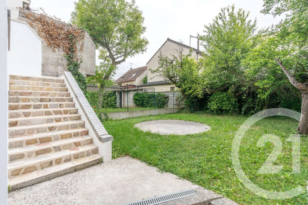 Maison à CHAMPIGNY-SUR-MARNE