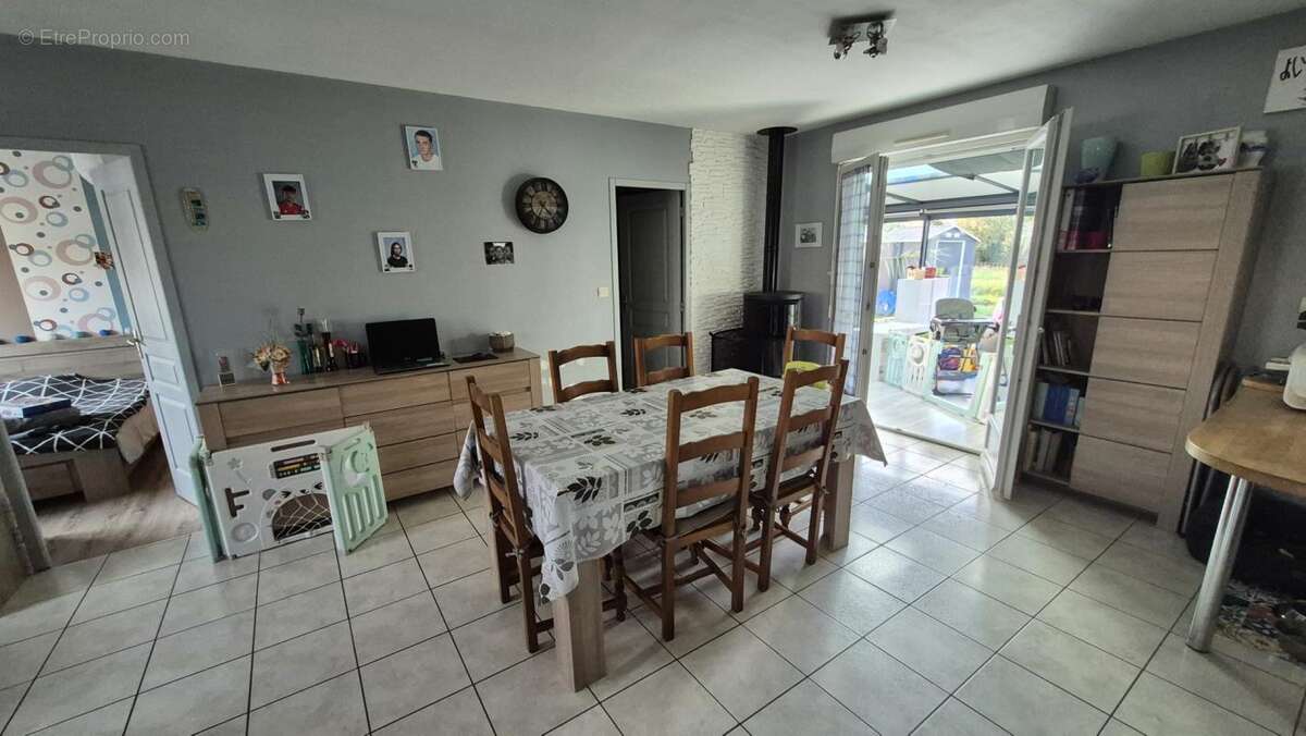 Maison à LA SUZE-SUR-SARTHE