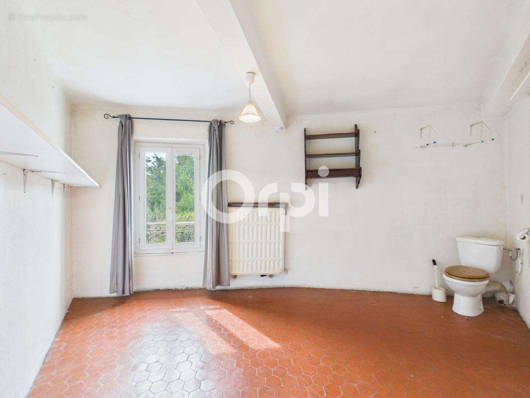 Maison à MONTAUROUX