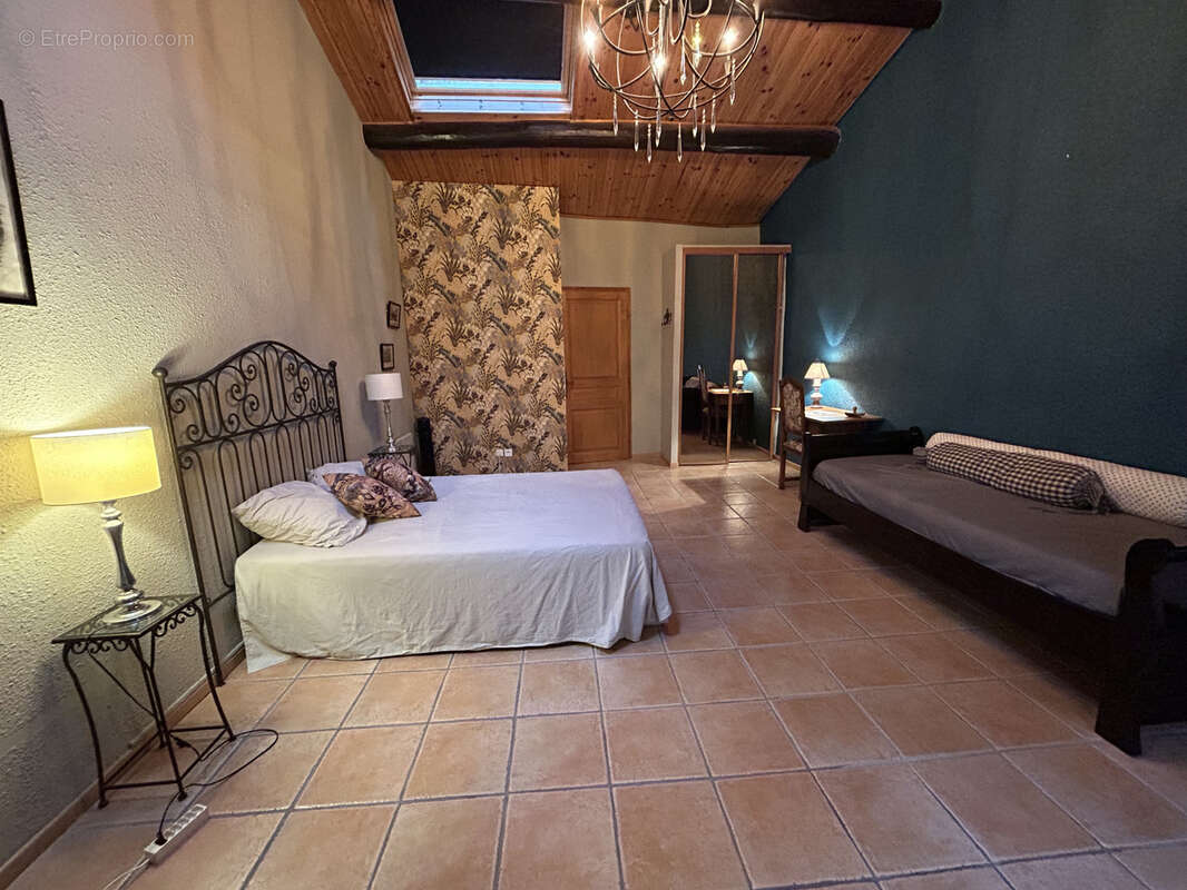 Maison à CORNEILHAN