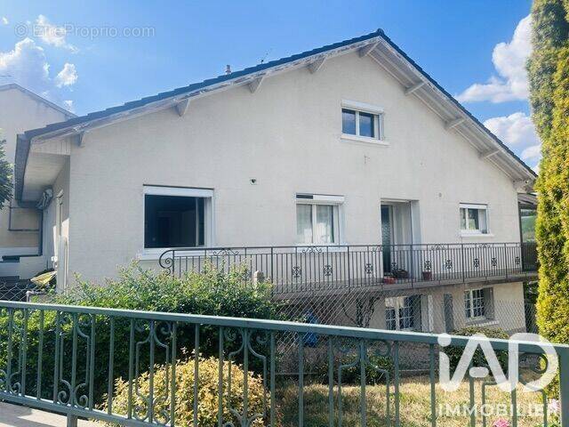 Photo 1 - Maison à MONTLUCON