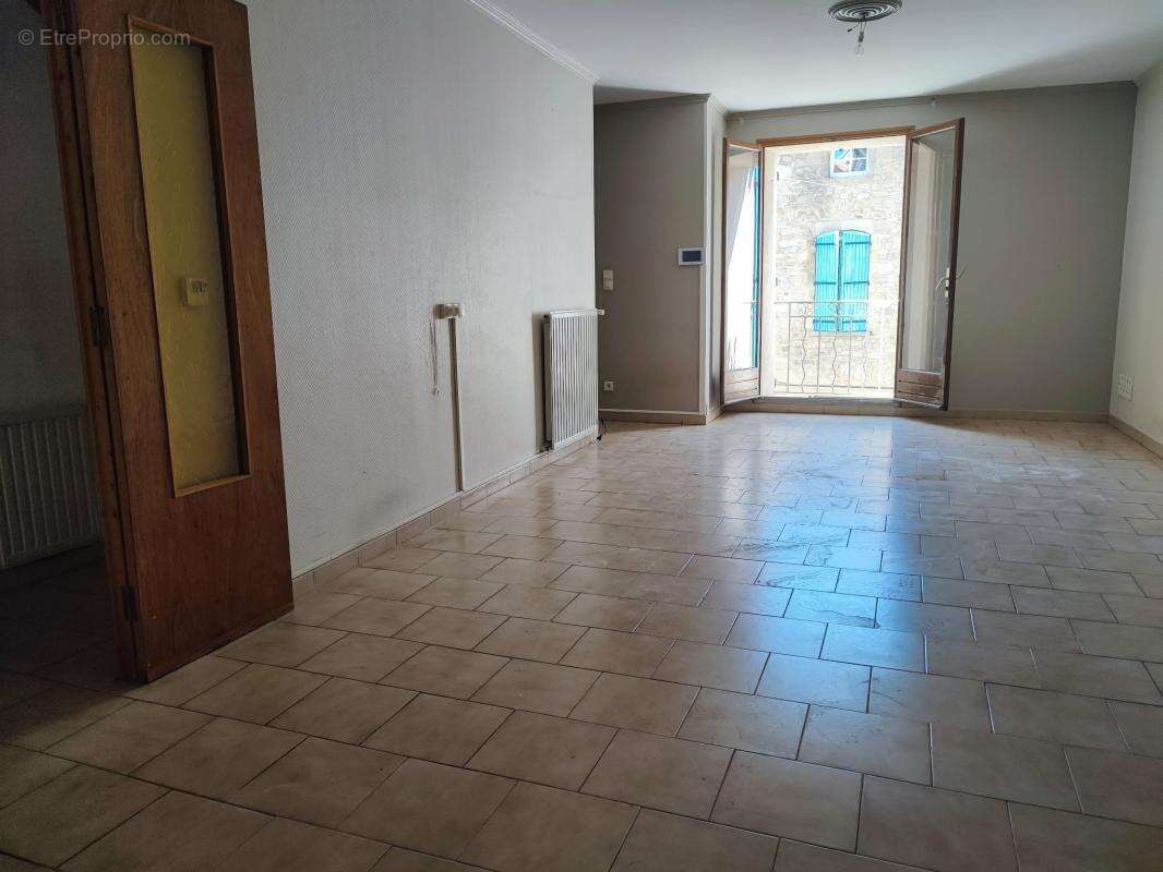 GRAND DUPLEX T4 avec cour intérieure BAGNOLS-SUR-CEZE 30200 - photo 5