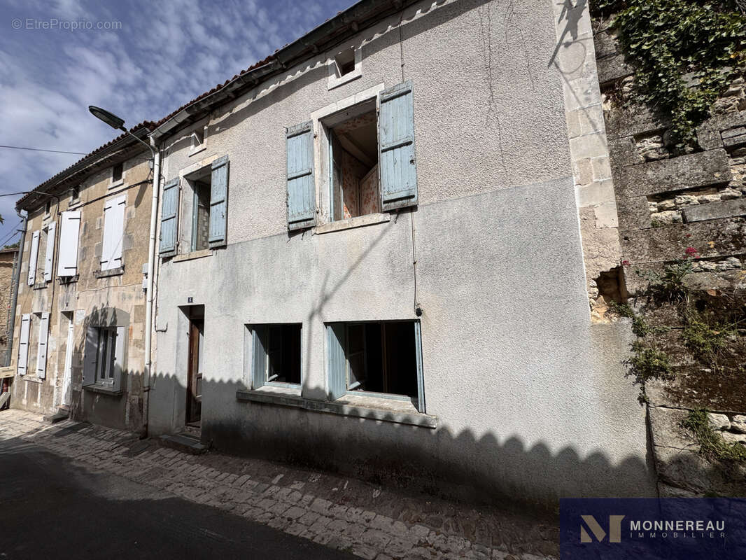 Maison centre ville - photo 2