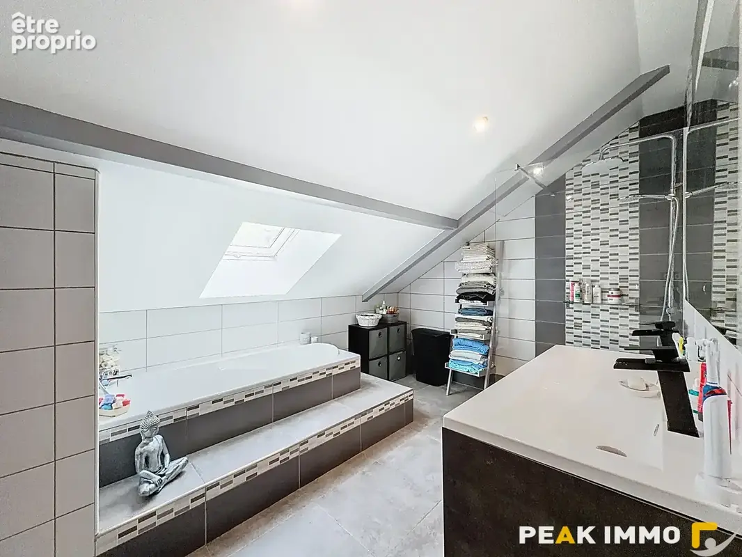 Maison mitoyenne - 4 pièces - 126 m2 - Grésy sur Aix - photo 8