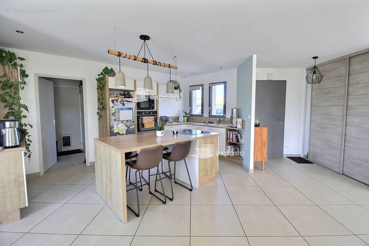 Maison à SAINT-GELAIS