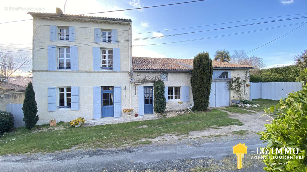 Maison à BOUTENAC-TOUVENT