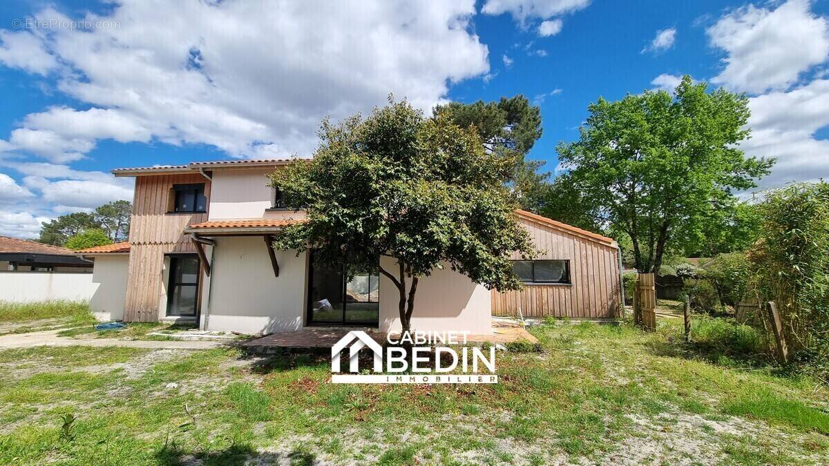 Maison à GUJAN-MESTRAS