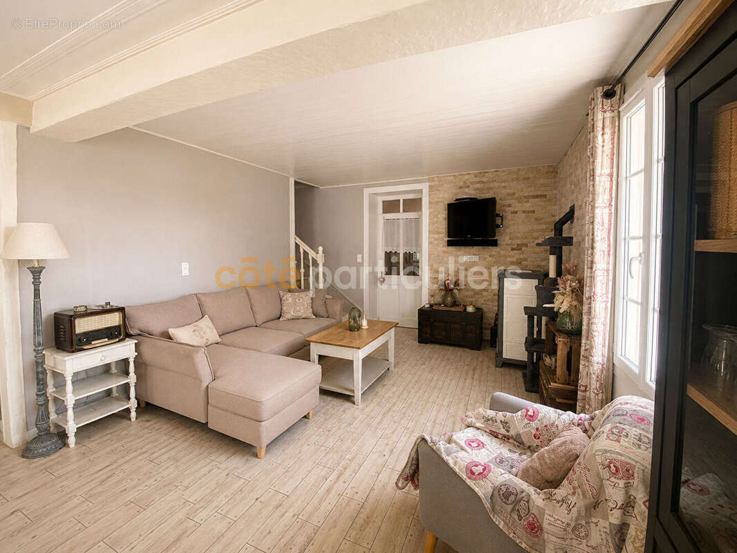 Maison Familiale - 6 chambres à Saint-Michel-En-L'Herm - photo 4