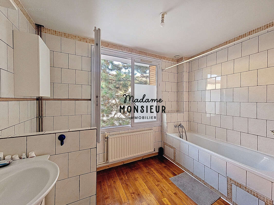 Maison à BOURGOIN-JALLIEU