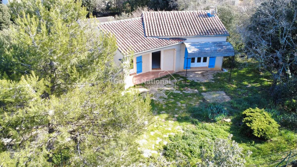 Maison à VENASQUE