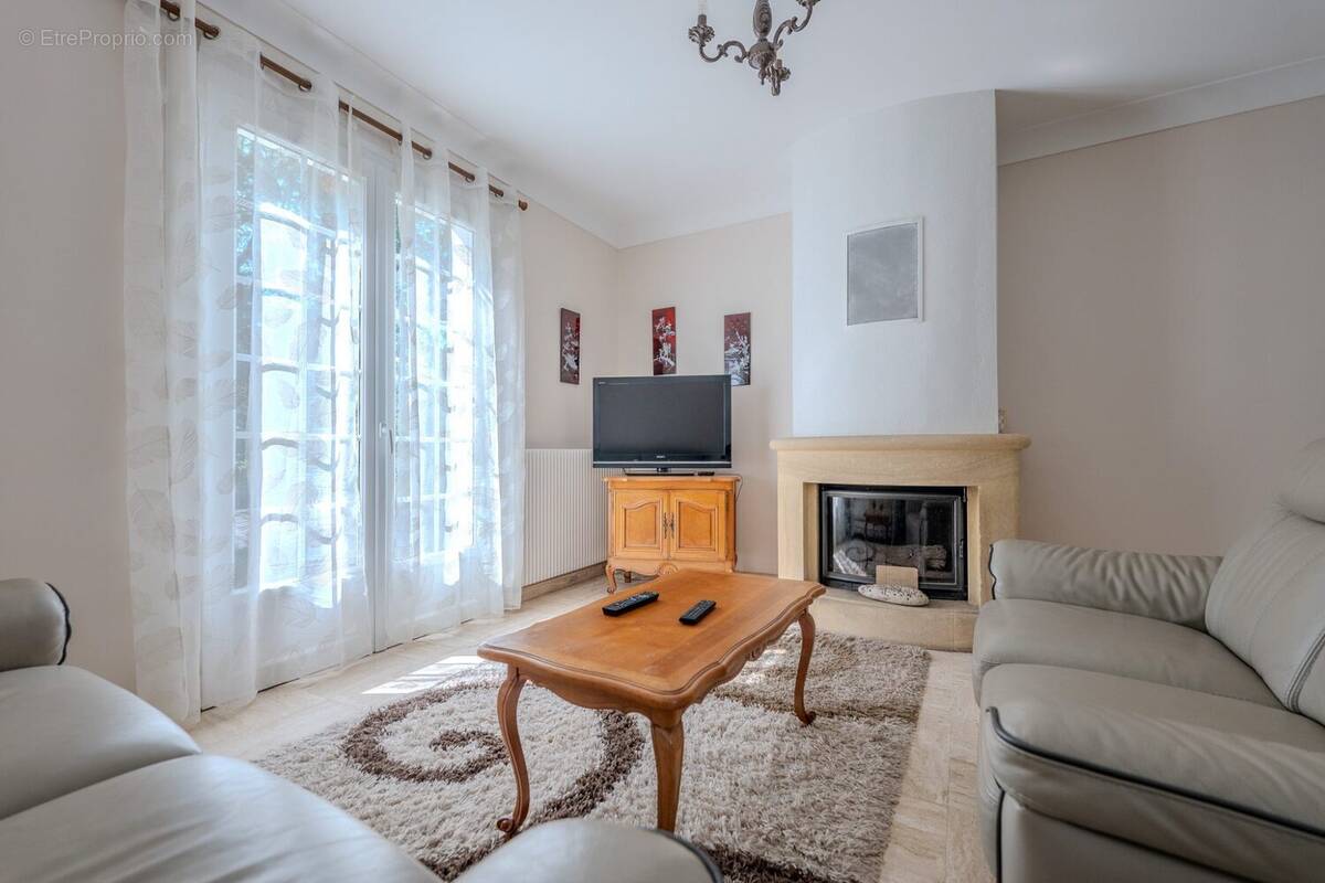 Maison à SAINT-JULIEN-DES-LANDES