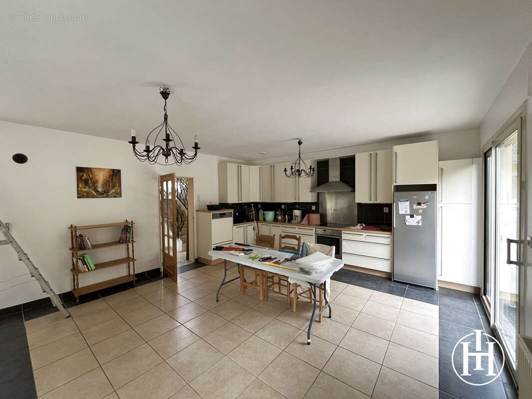 Maison à SAINT-AMAND-MONTROND