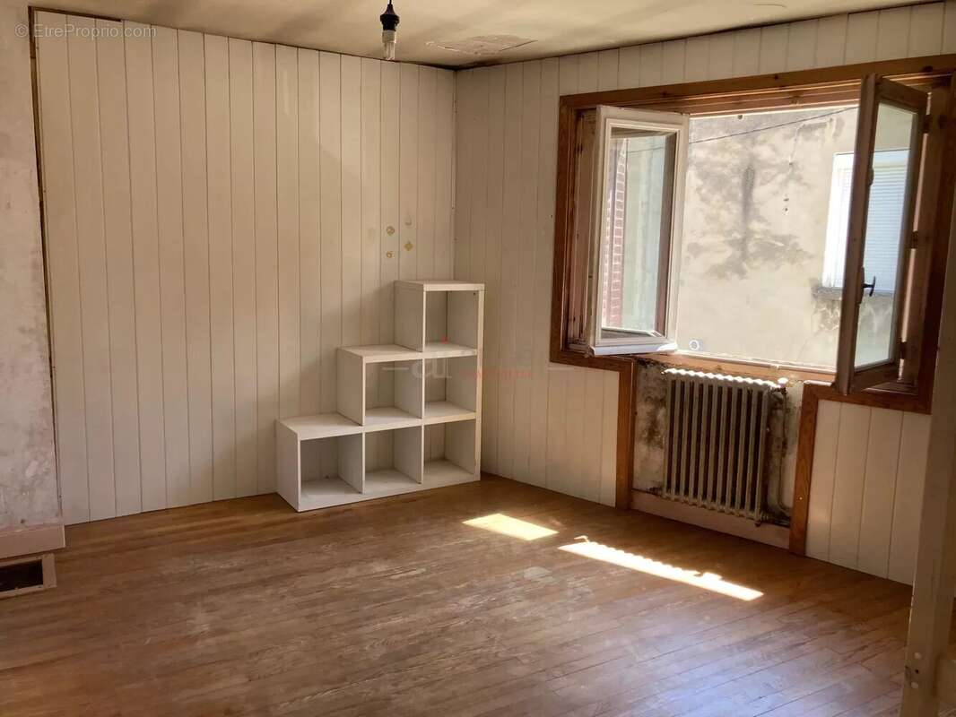 Maison à AMBERIEU-EN-BUGEY