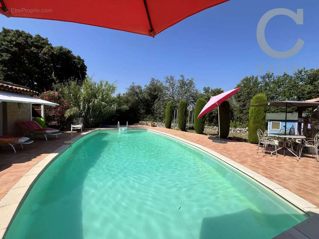 Maison à GARRIGUES-SAINTE-EULALIE