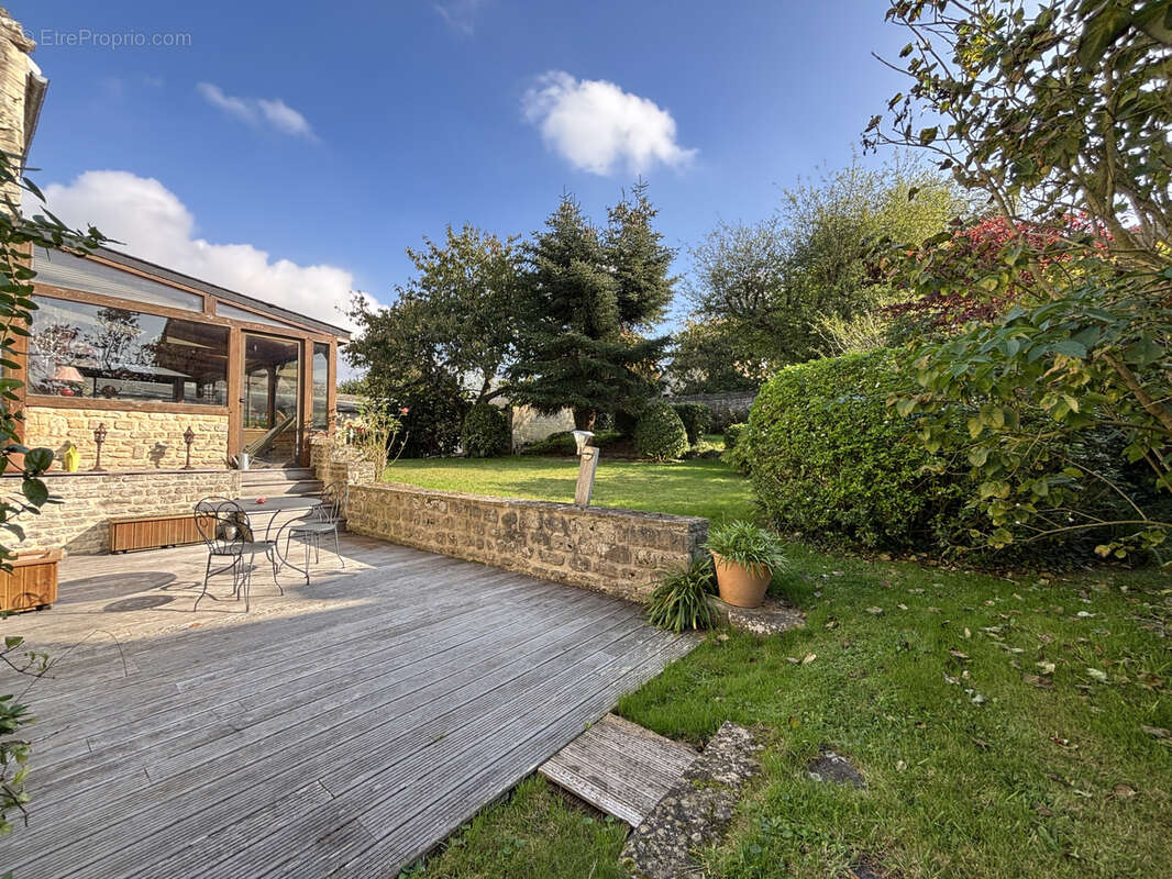 Maison à LE FRESNE-CAMILLY