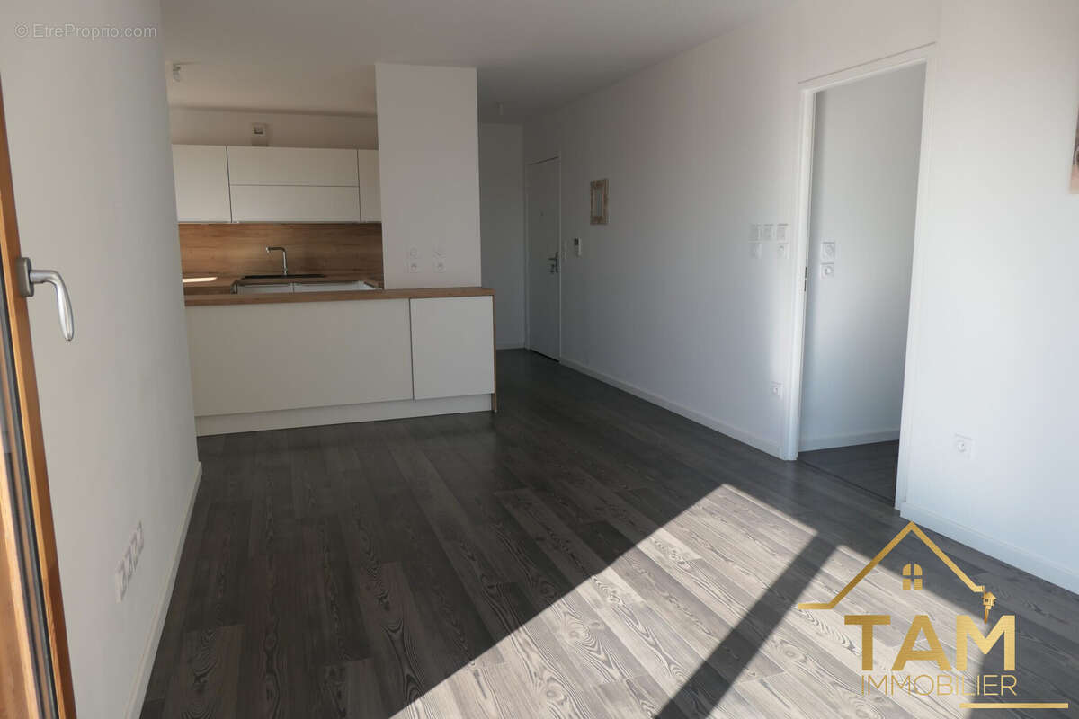 Appartement à SAINT-CYR-L'ECOLE