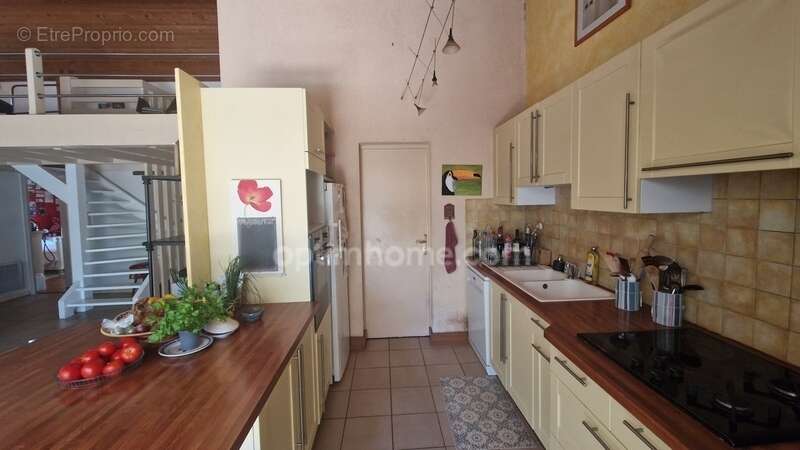 Maison à SAINT-JEAN-D'ILLAC