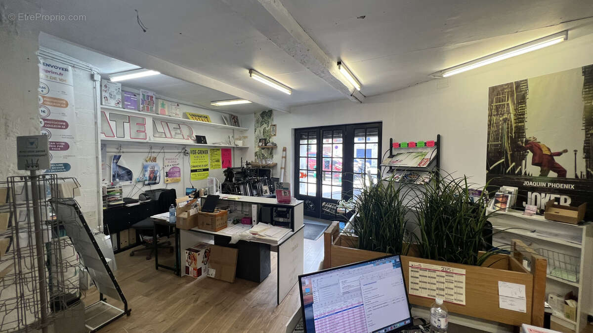 Commerce à LA FERTE-ALAIS