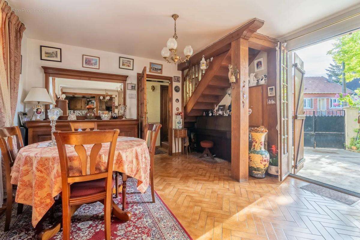 Maison à FONTENAY-SOUS-BOIS
