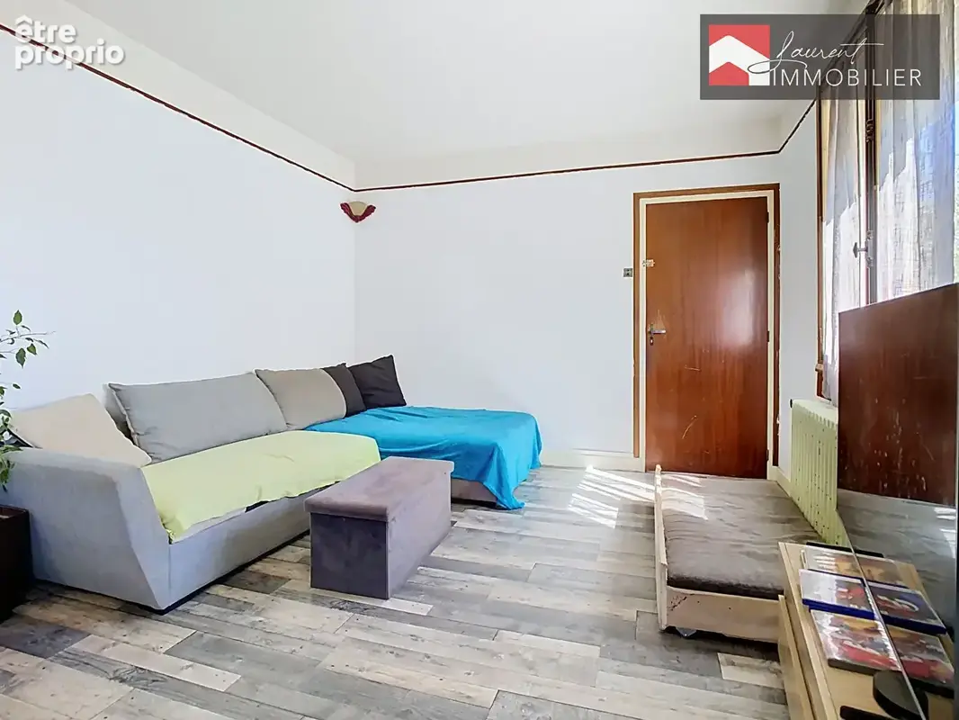 Maison sur sous sol complet, 4 chambres - 01190 PONT DE VAUX - photo 3