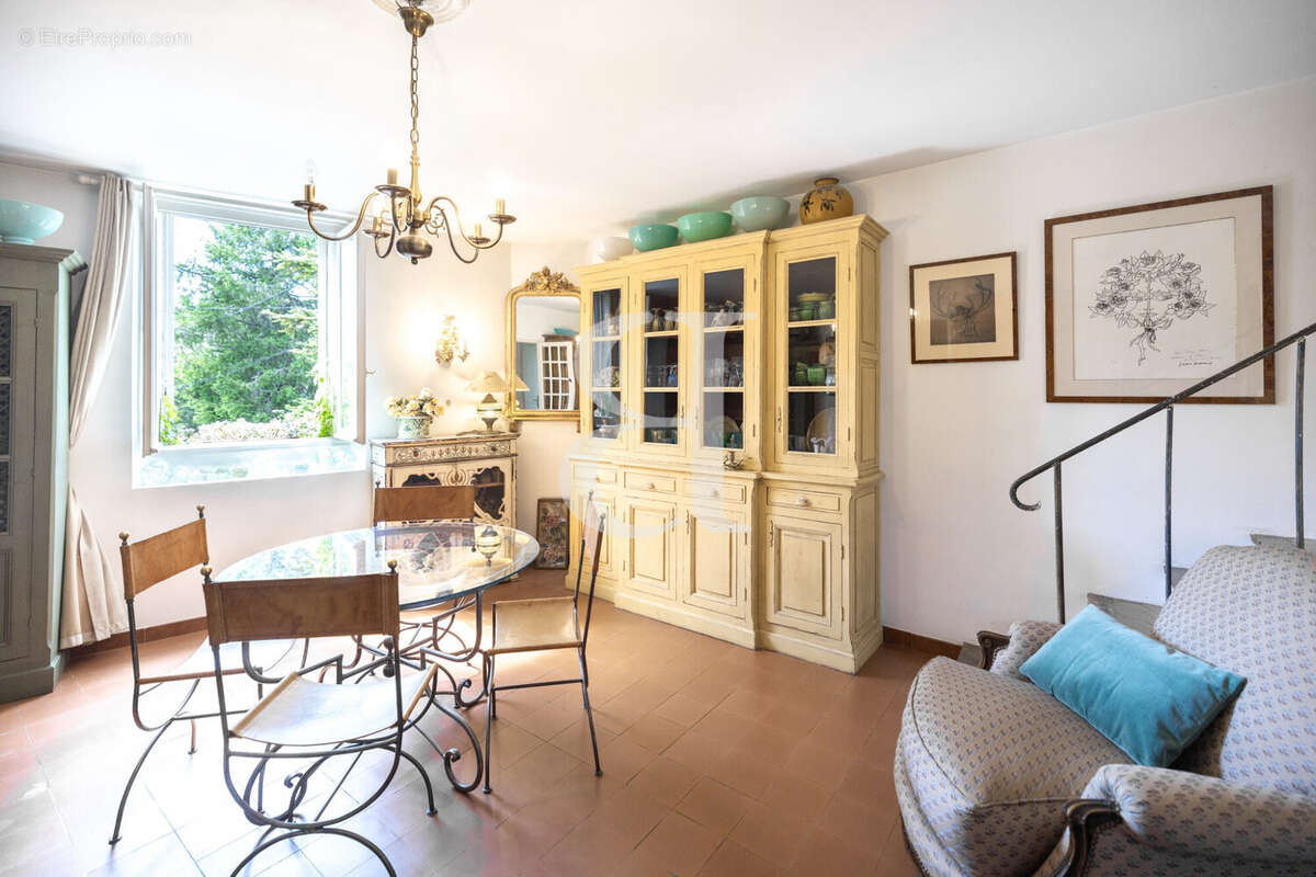 Maison 12 pièces 441 m² à vendre à Vaison-La-Romaine (84110) - photo 9