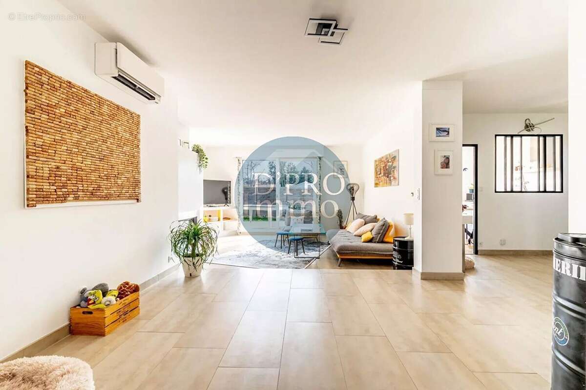 Maison rénovée avec piscine - 142 m² - Suite parentale - Vertou Portereau - photo 5