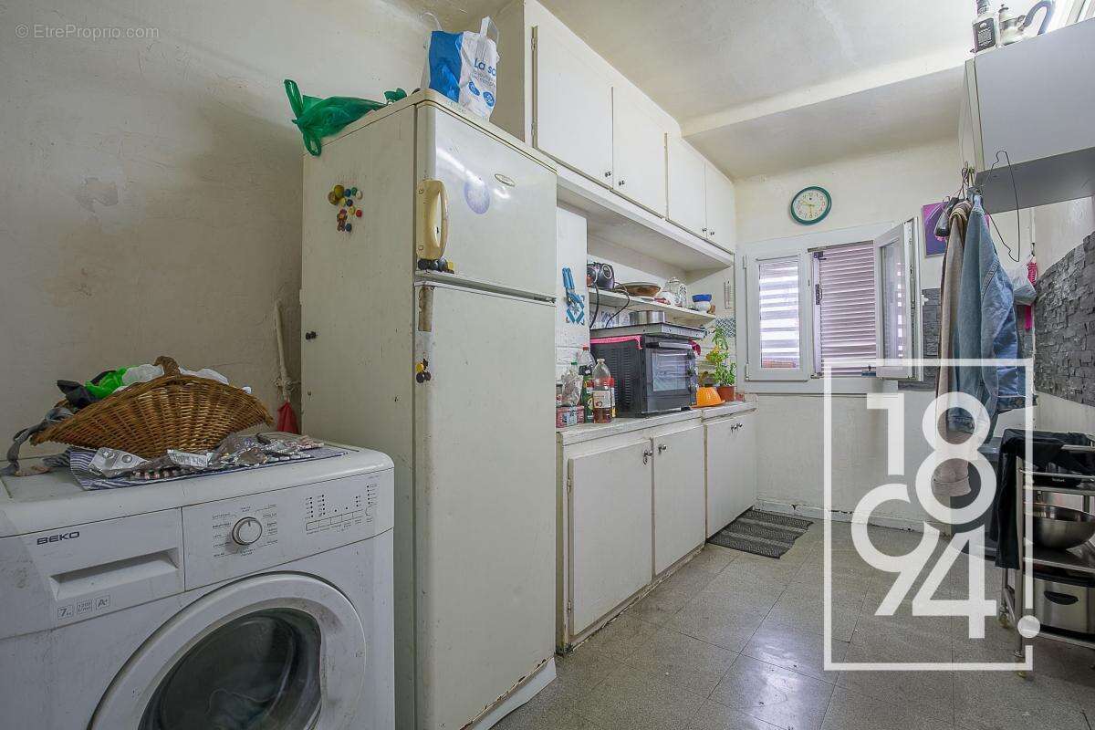 Appartement à MARSEILLE-2E