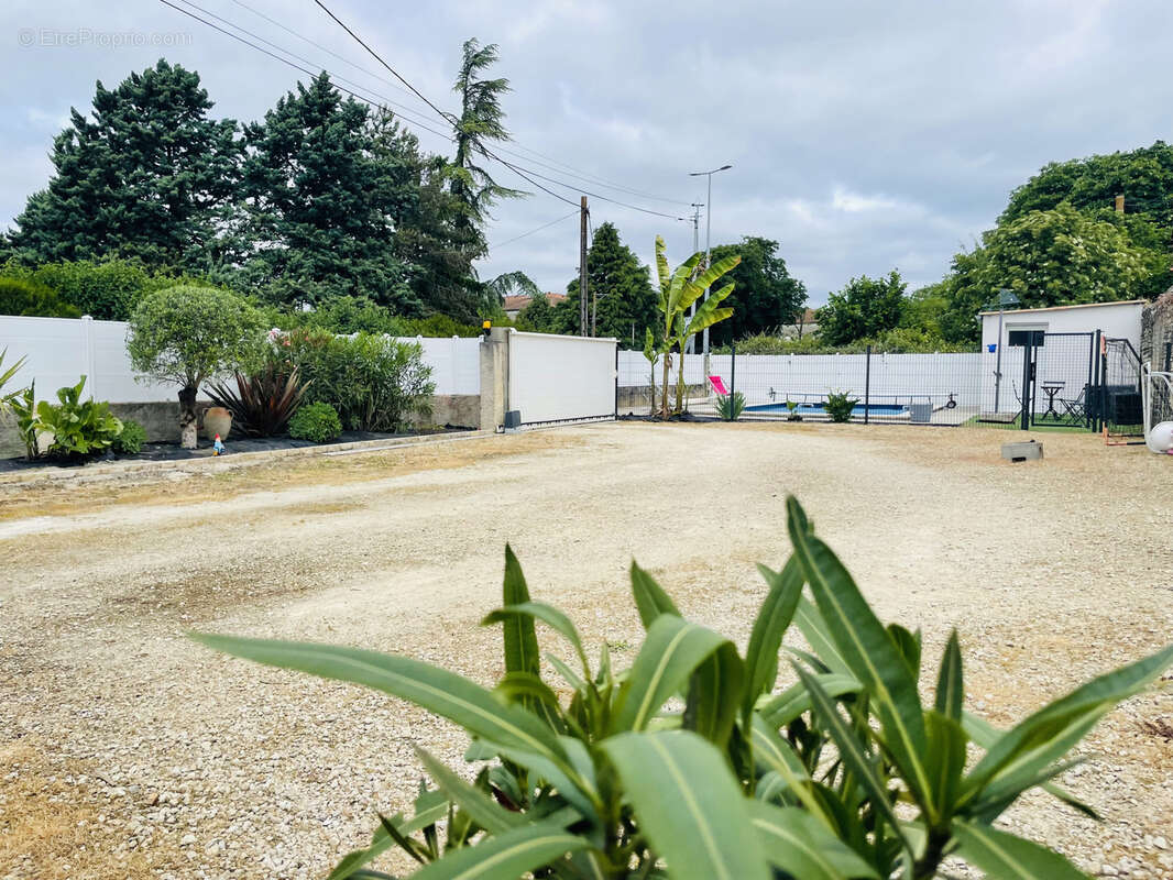 Maison à NEUVILLE-DE-POITOU