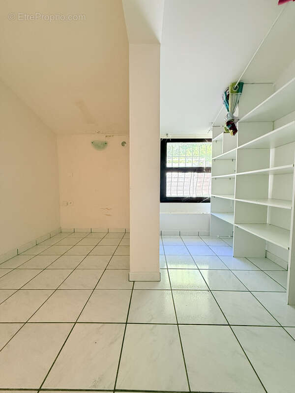 Maison à SOLLIES-PONT