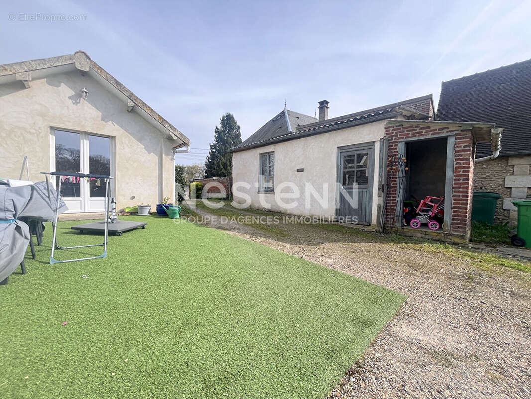Maison La Drenne - Maison ancienne avec grand terrain. - photo 7