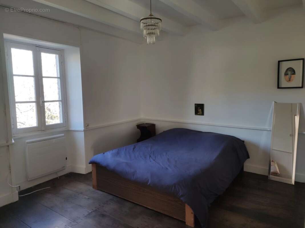 Maison à BUSSEROLLES