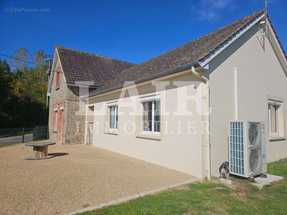 Maison à SAINT-PIERRE-DES-NIDS